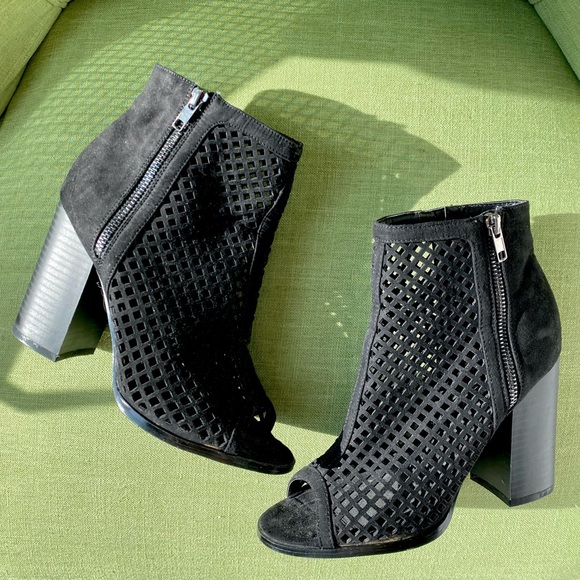 Charlotte Russe Shoes - Black Peep Toe Zip Up Bootie with Chunky Heel